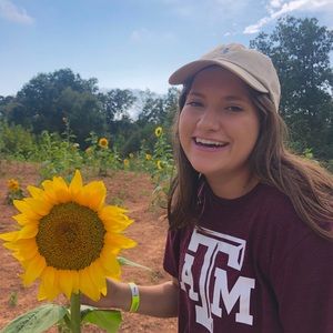 Meet your Posher, Rachel